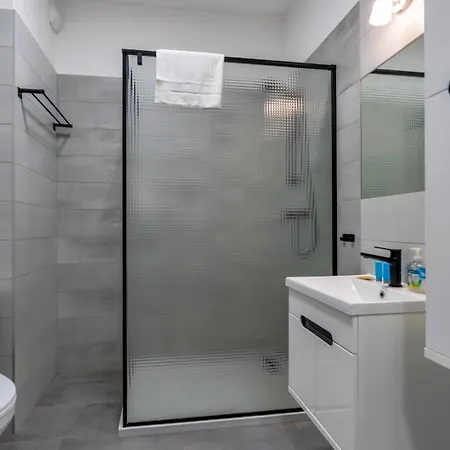 Zloty Potok Chic By Bookinghost Apartment Warsaw