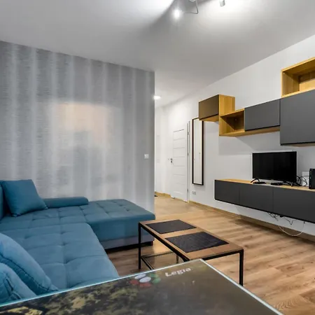 Zloty Potok Chic By Bookinghost 公寓